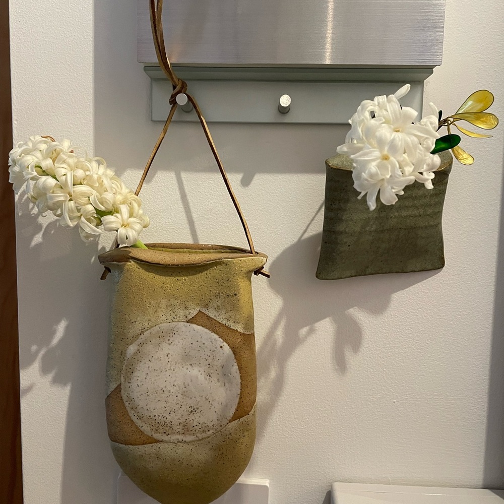 Set of hanging ceramic flower holder (or other display/mail)